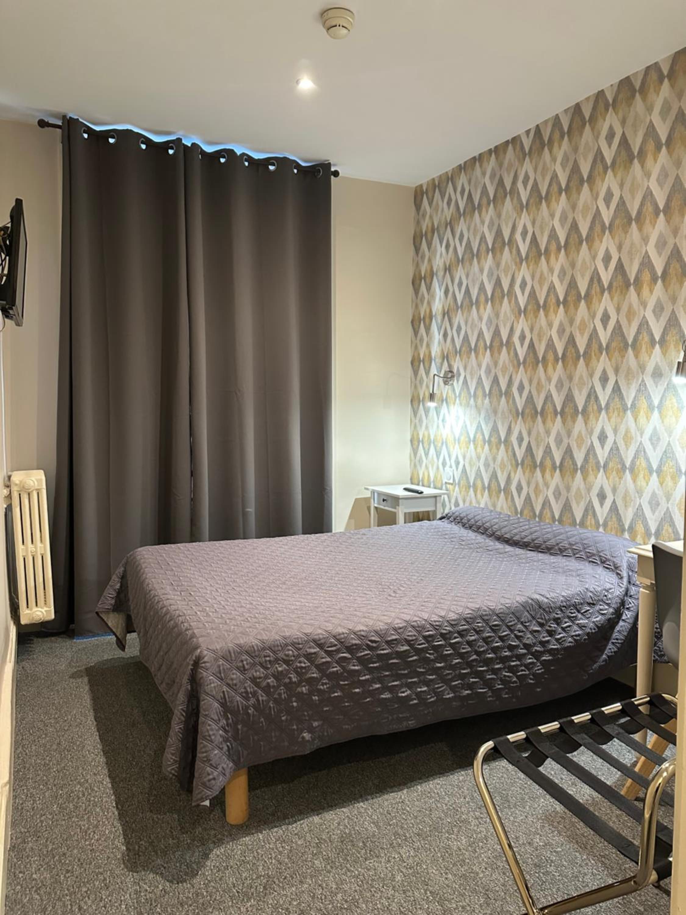 Hotel Azur 16/50