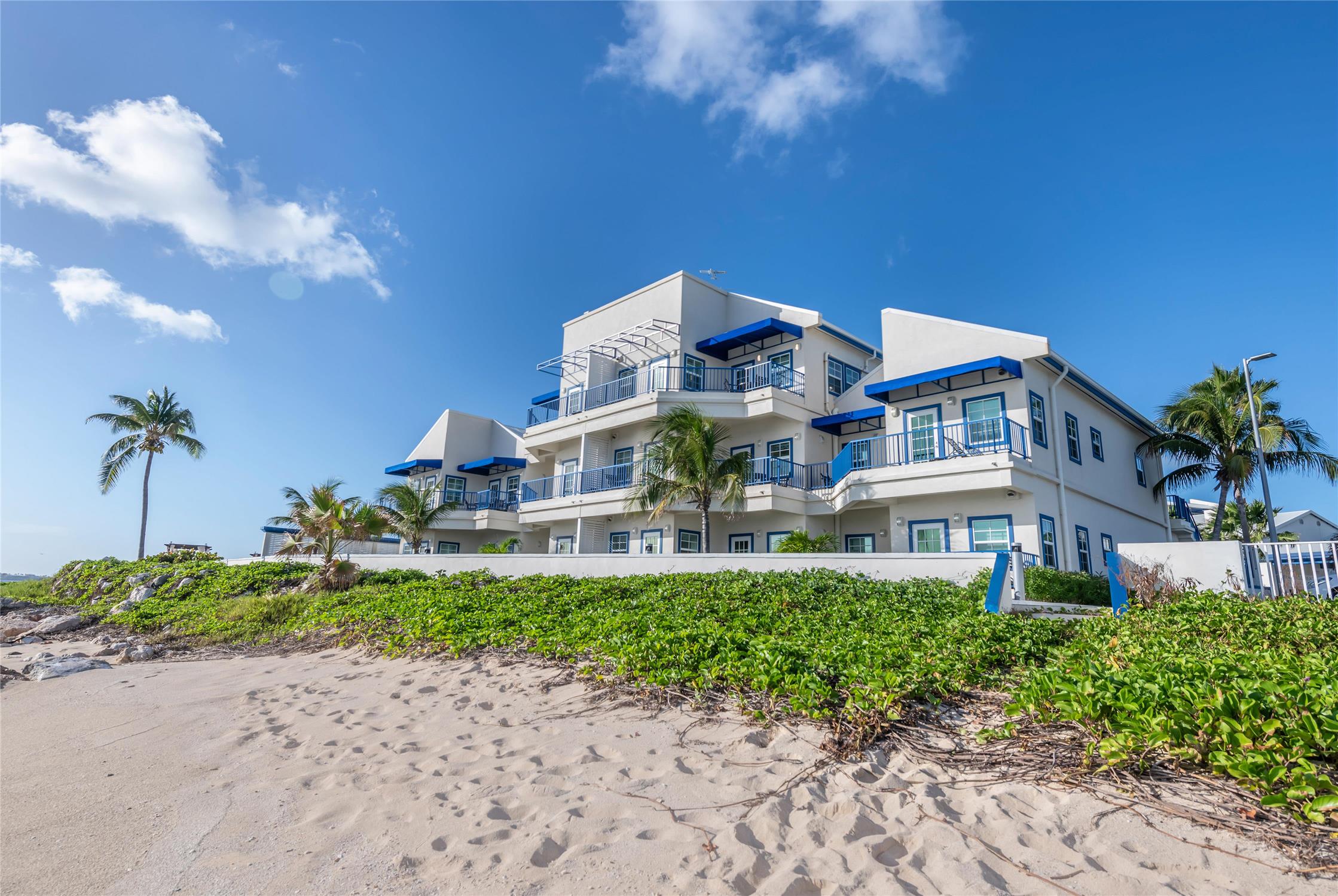 Hilton Vacation Club Flamingo Beach St. Maarten 2/12