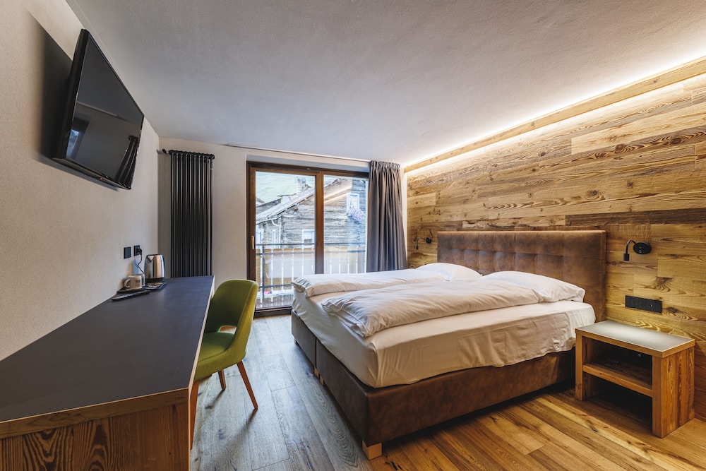 Steinbock Hotel 7/31