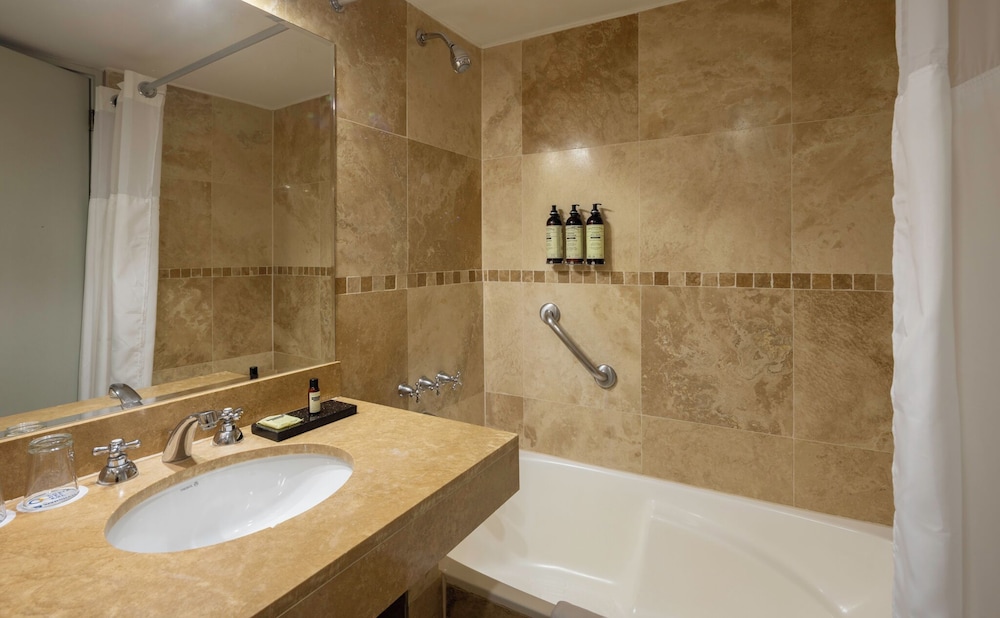 Wyndham Costa Del Sol Cusco 78/79