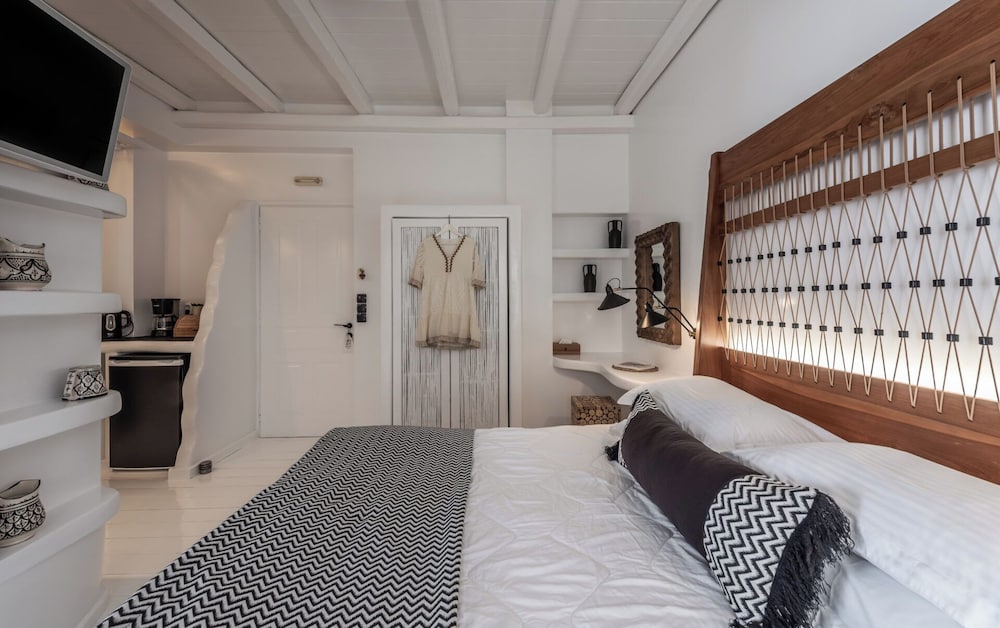 ROSE, JUNIOR SUITE