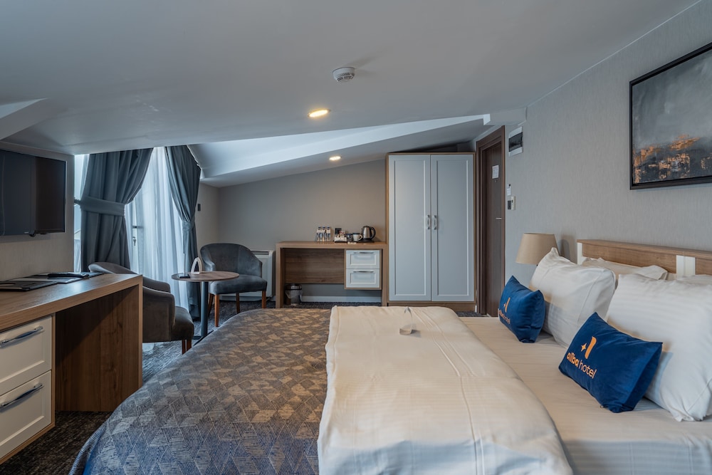 Aliba Hotel 12/50
