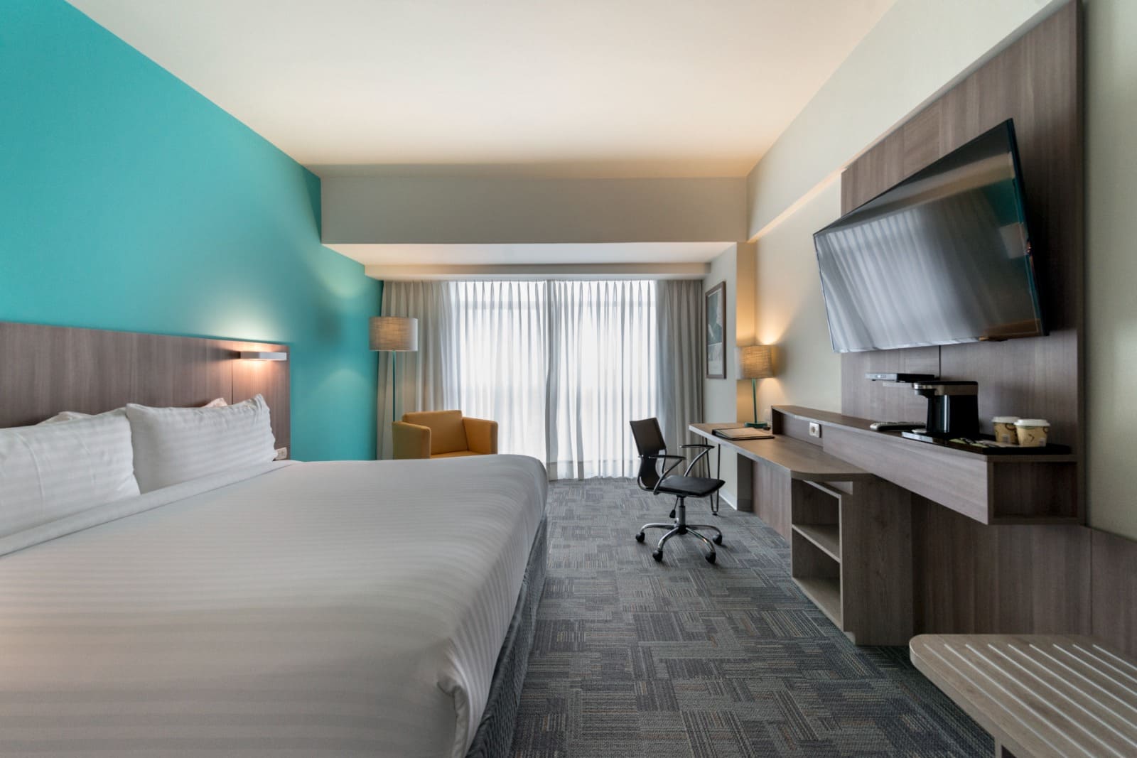 Executive, King Bed