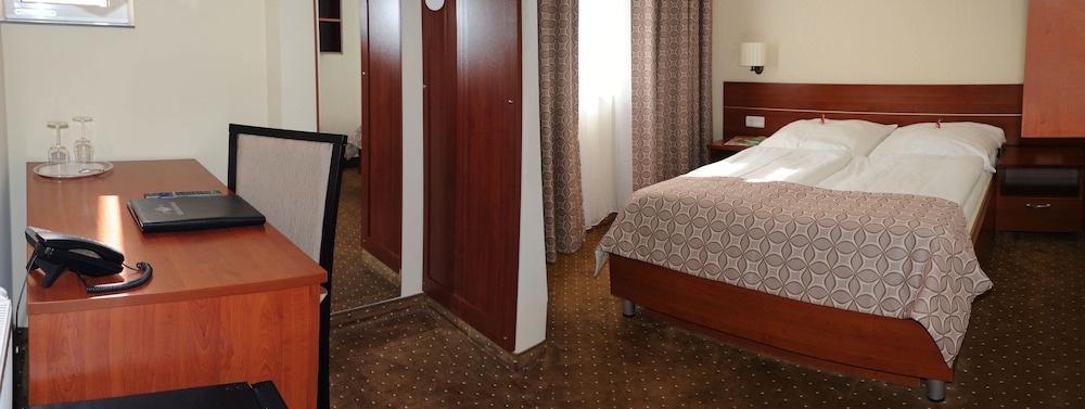 Hotel Atlas Halle 20/71