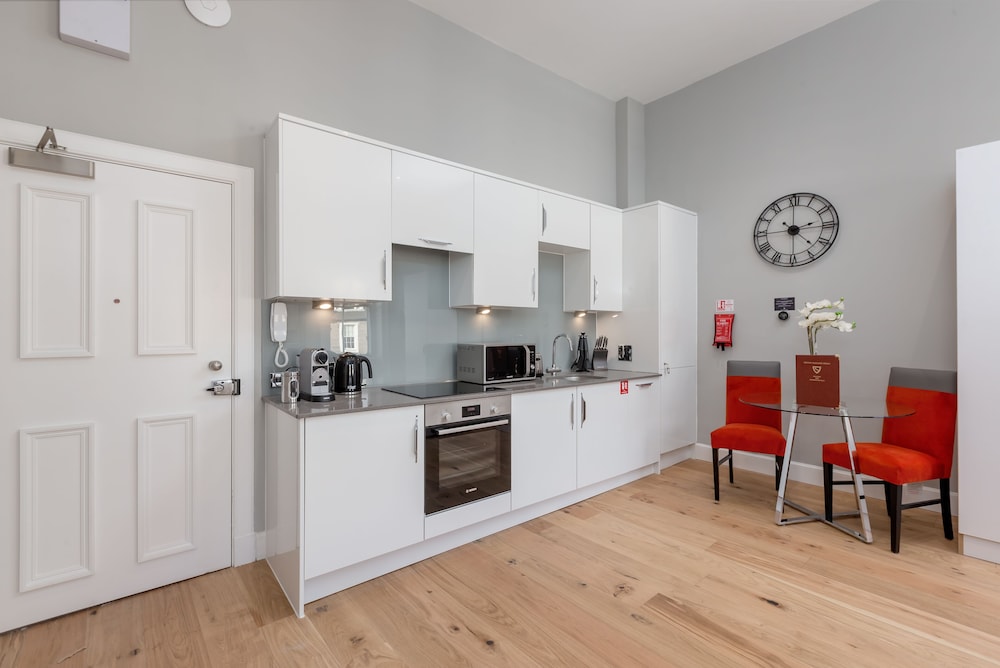 Destiny Scotland Hanover Apartments 4/50