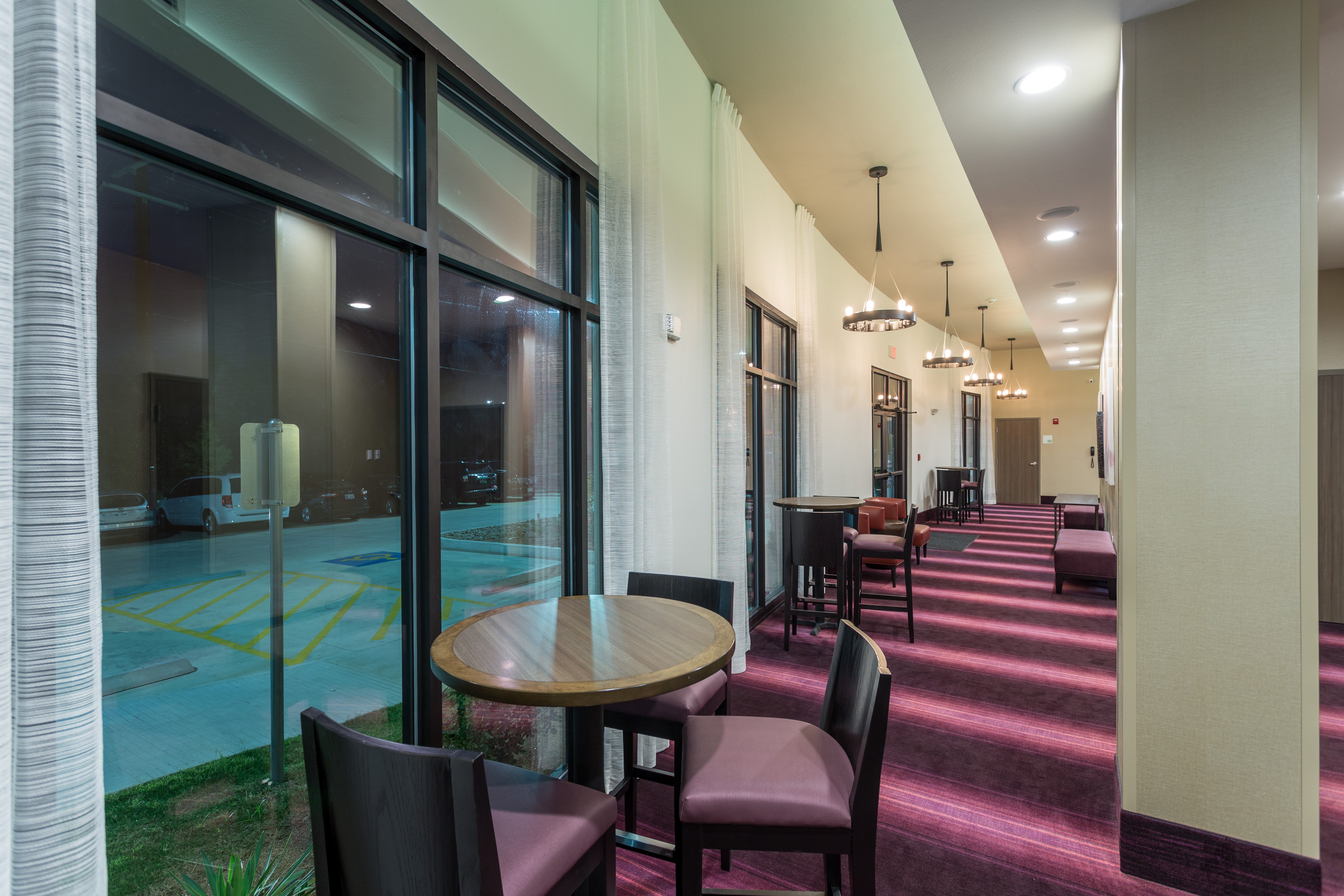 Holiday Inn San Marcos 45/59