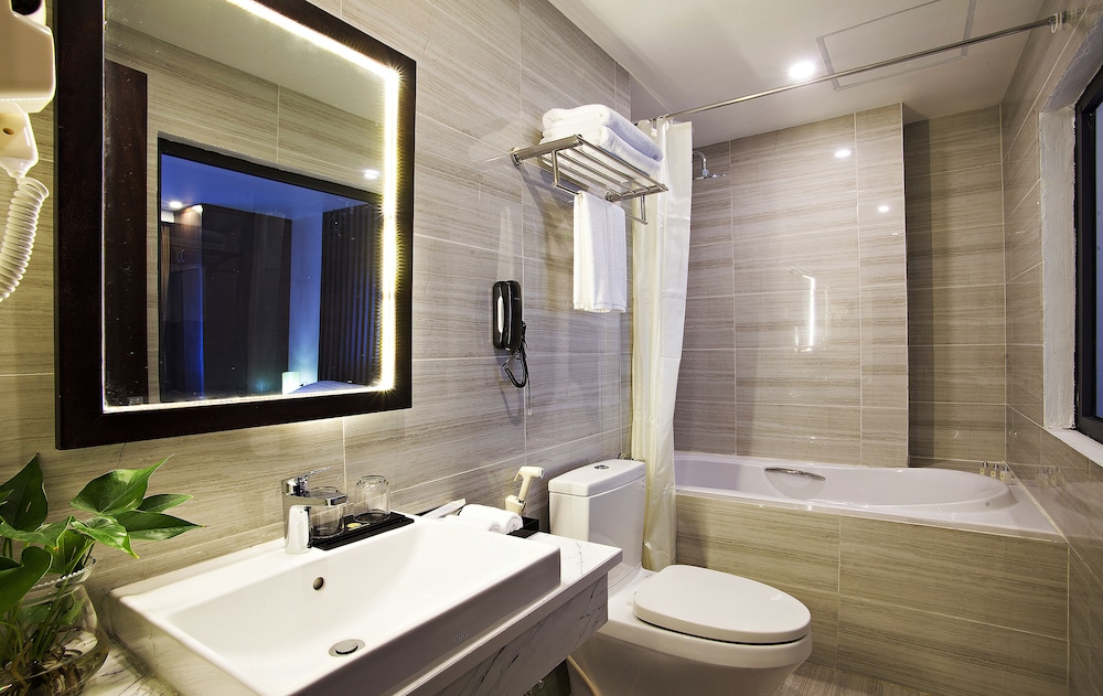 Inearth Hotel Hanoi (Ex. Poonsa Hanoi Hotel) 19/66