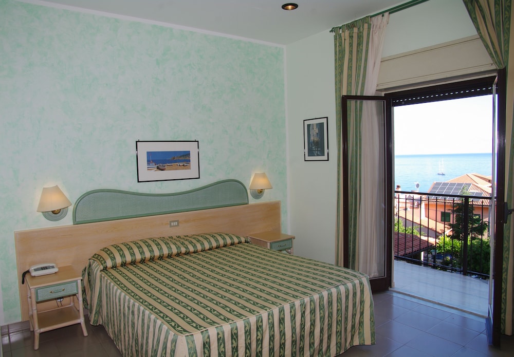 Villa Belvedere 10/30