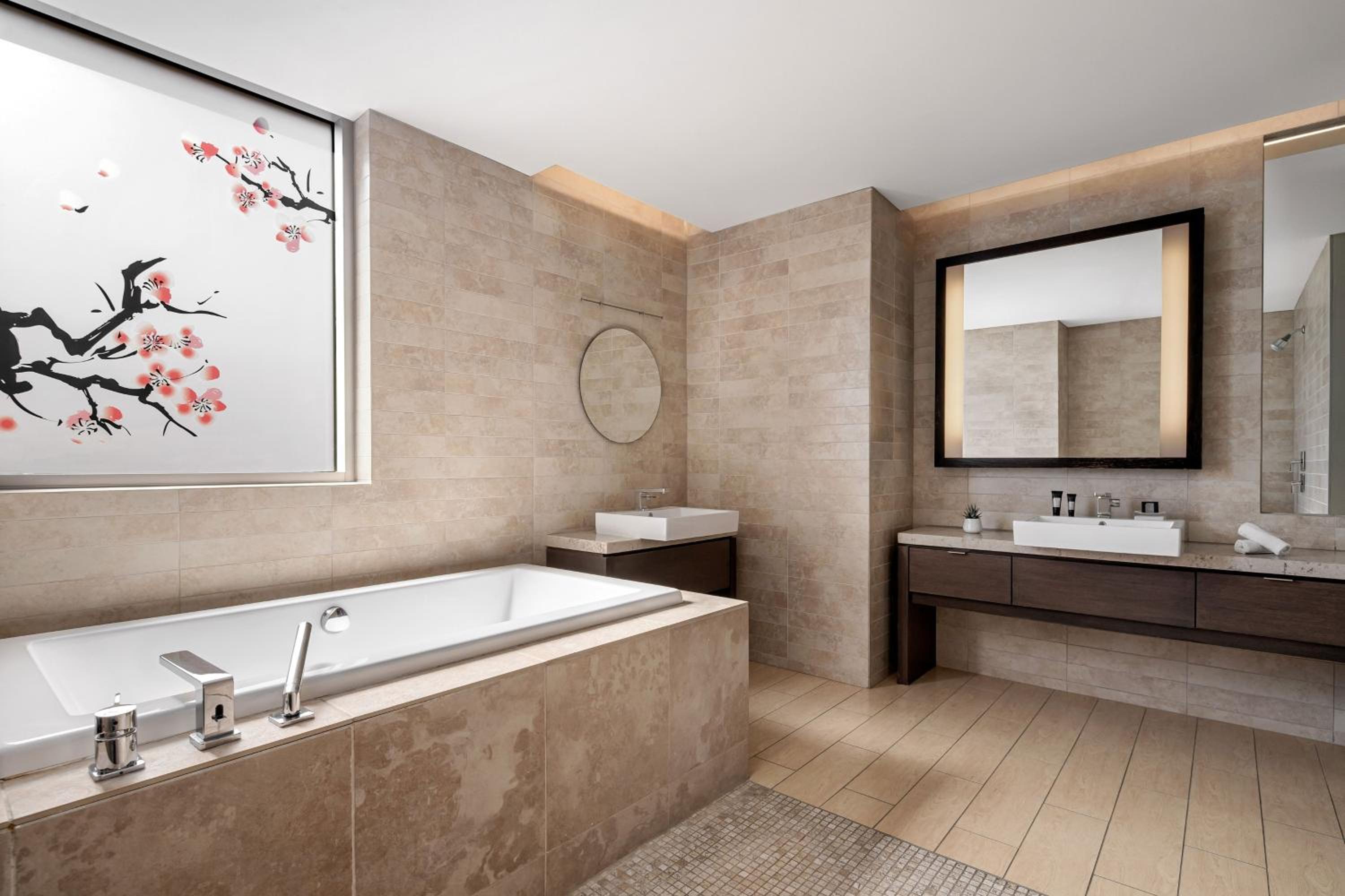 Marvelous, Suite، W Scottsdale 3/6