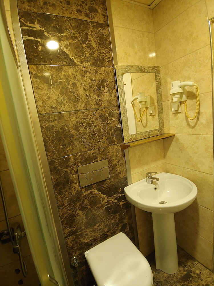 Hotel Yonca 51/52