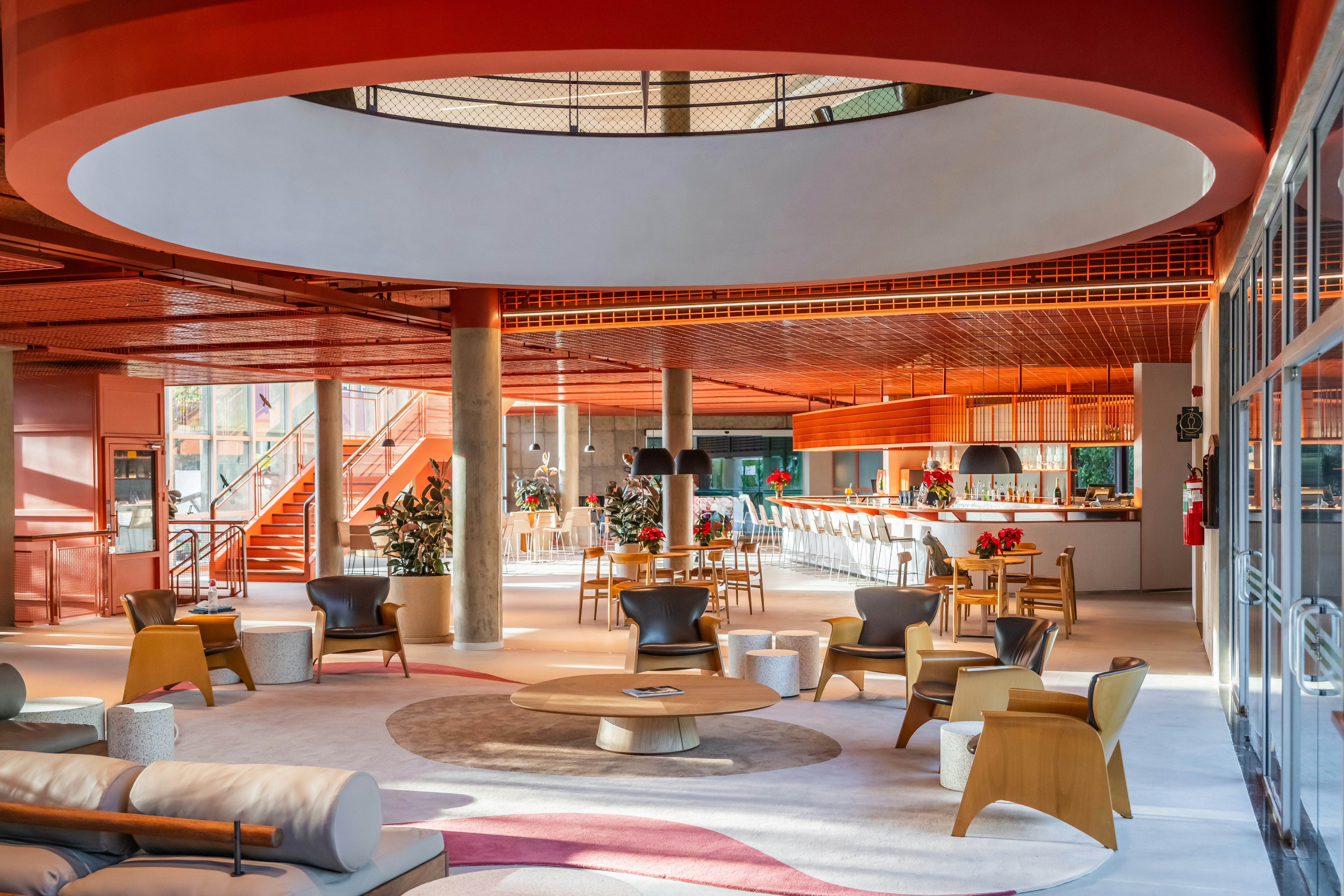 Almenat Embu das Artes, Tapestry Collection by Hilton 27/31