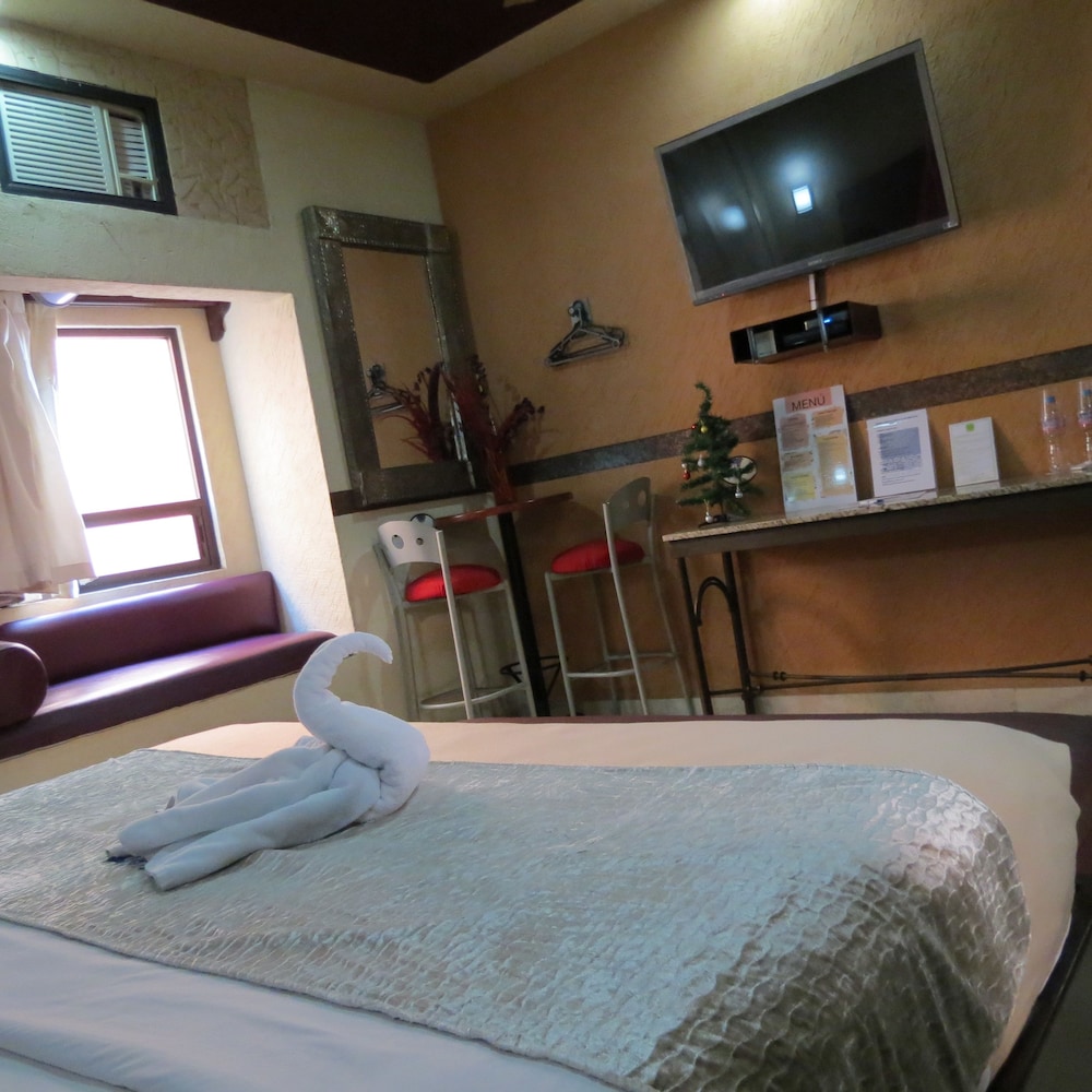 Villas and Suites Paraiso del Sur 50/68