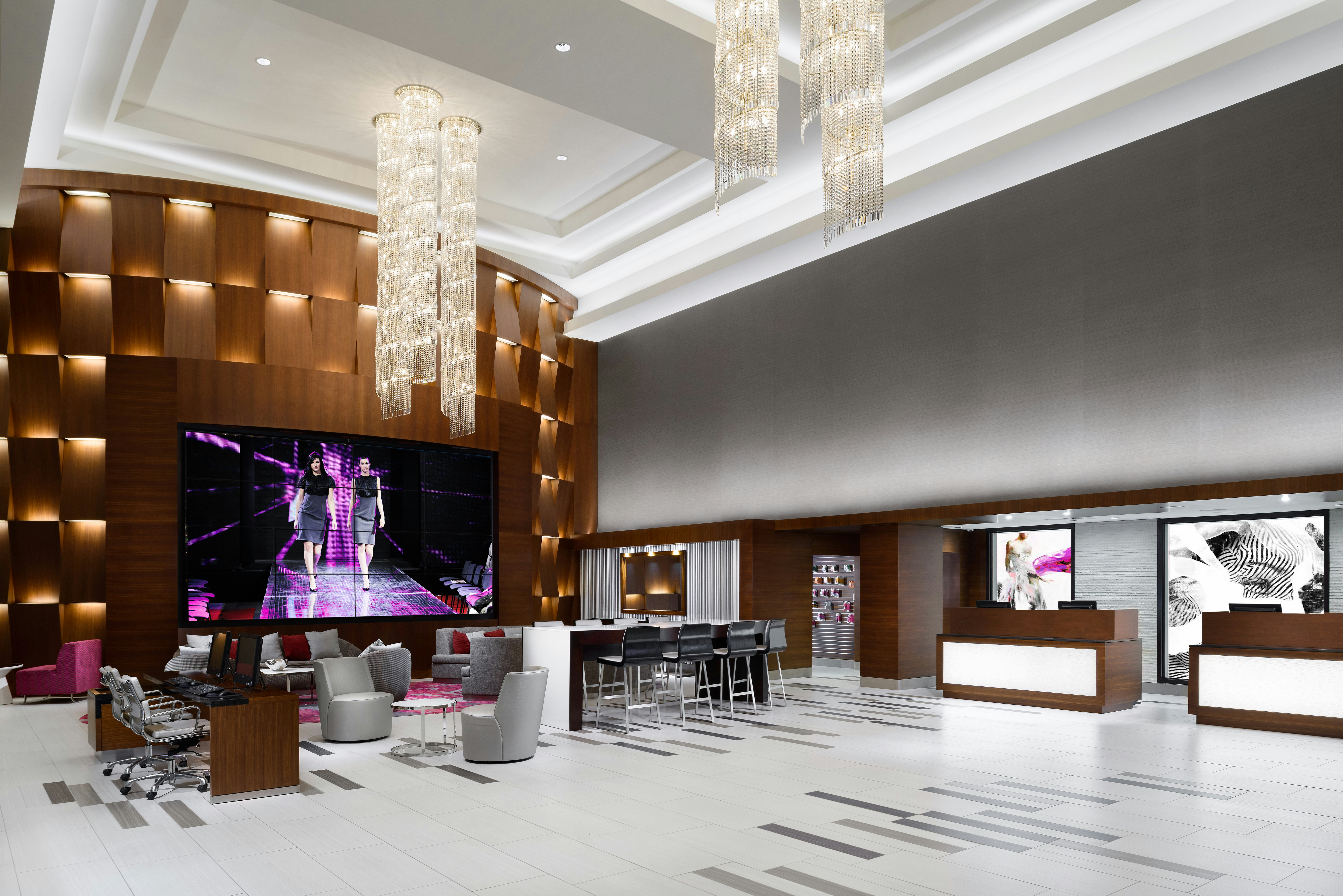 Hilton Woodland Hills Los Angeles 8/67