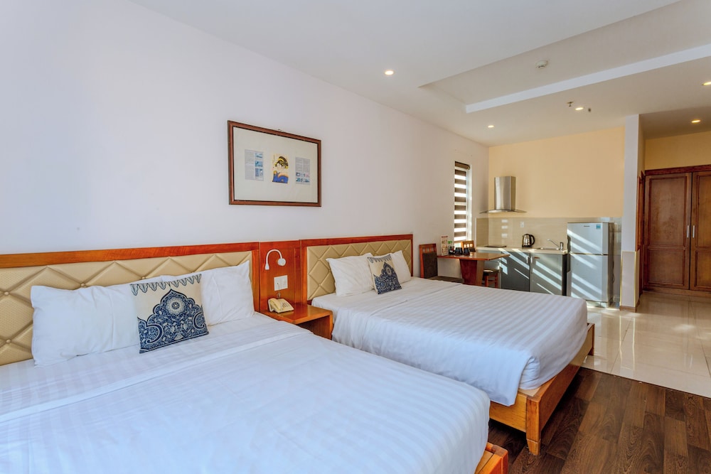 1 BEDROOM, JUNIOR, STUDIO, CITY VIEW, BALCONY