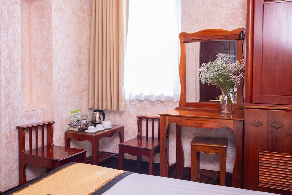 Duc Vuong Hotel 60/86