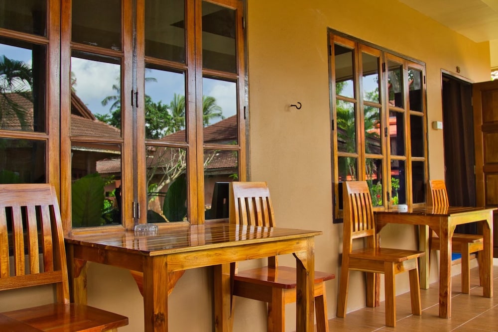 Lanta White Rock Resort Koh 49/69