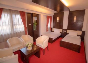 VIP، Phuluang Hotel 2/2