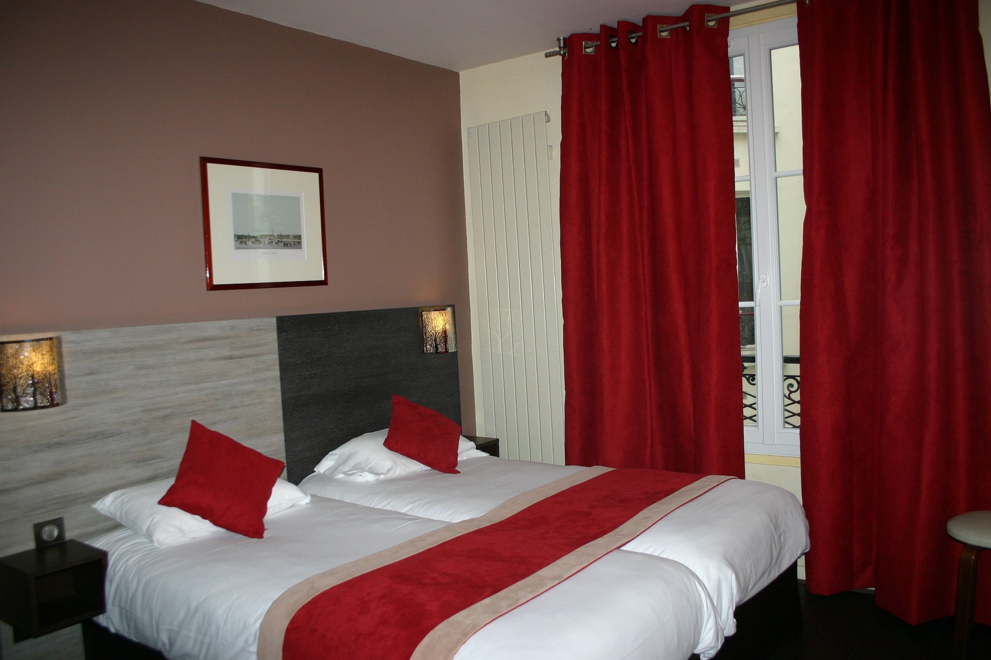 CLASSIC, TWIN BEDS