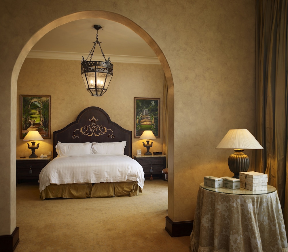 Palazzo Hotel At Montecasino 23/69