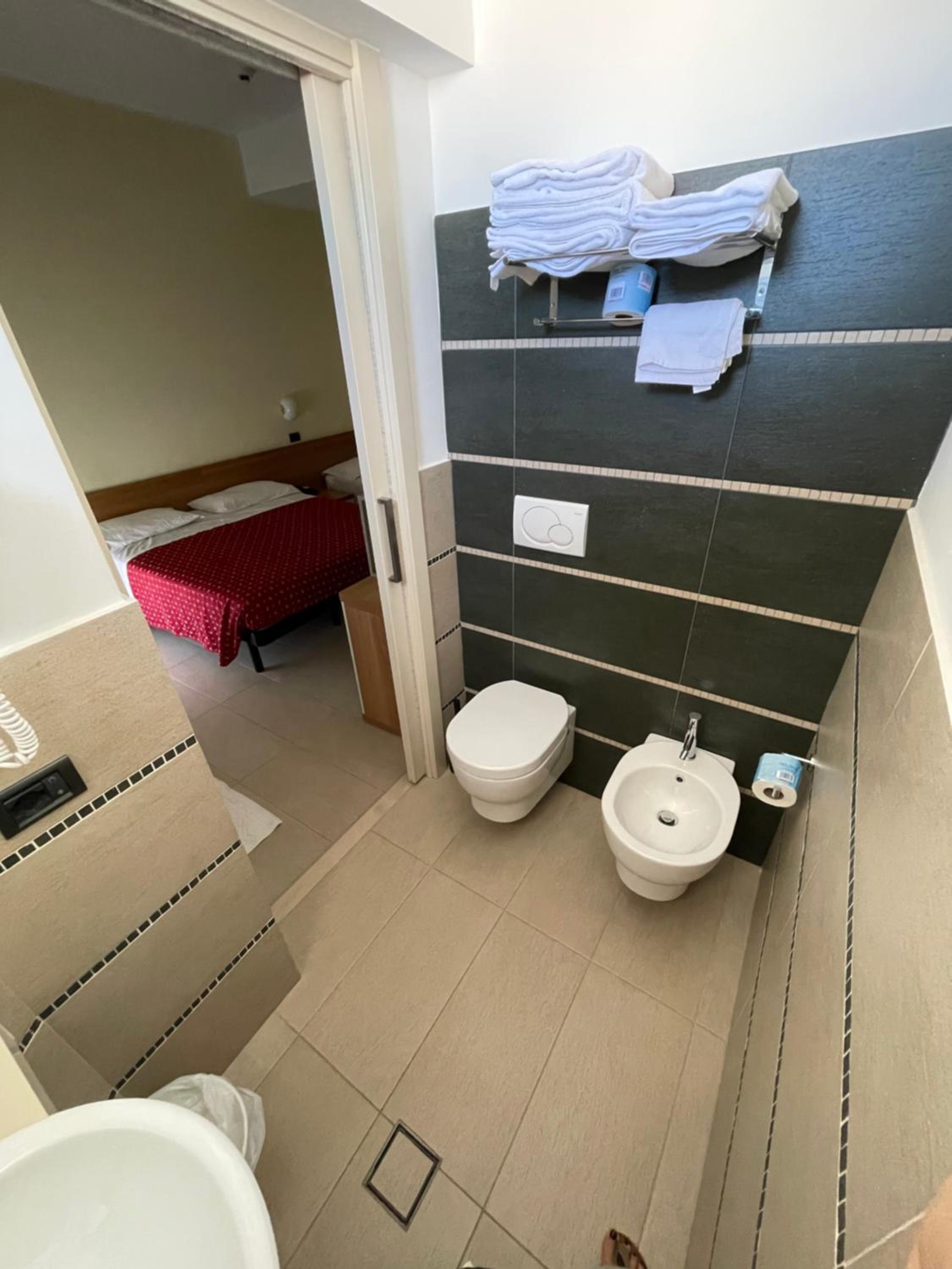 غرفة قياسية ثلاثية بإطلالة على البحر، Hotel Flamingo 7/9