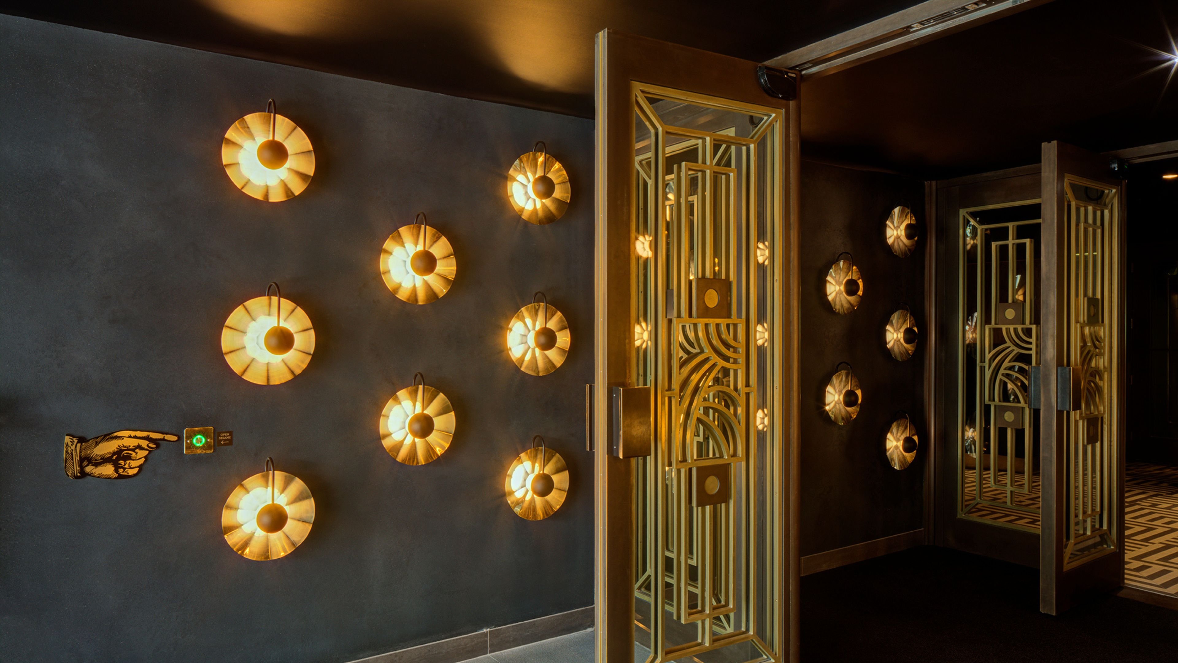 Hotel Indigo London - 1 Leicester Square by IHG 10/80