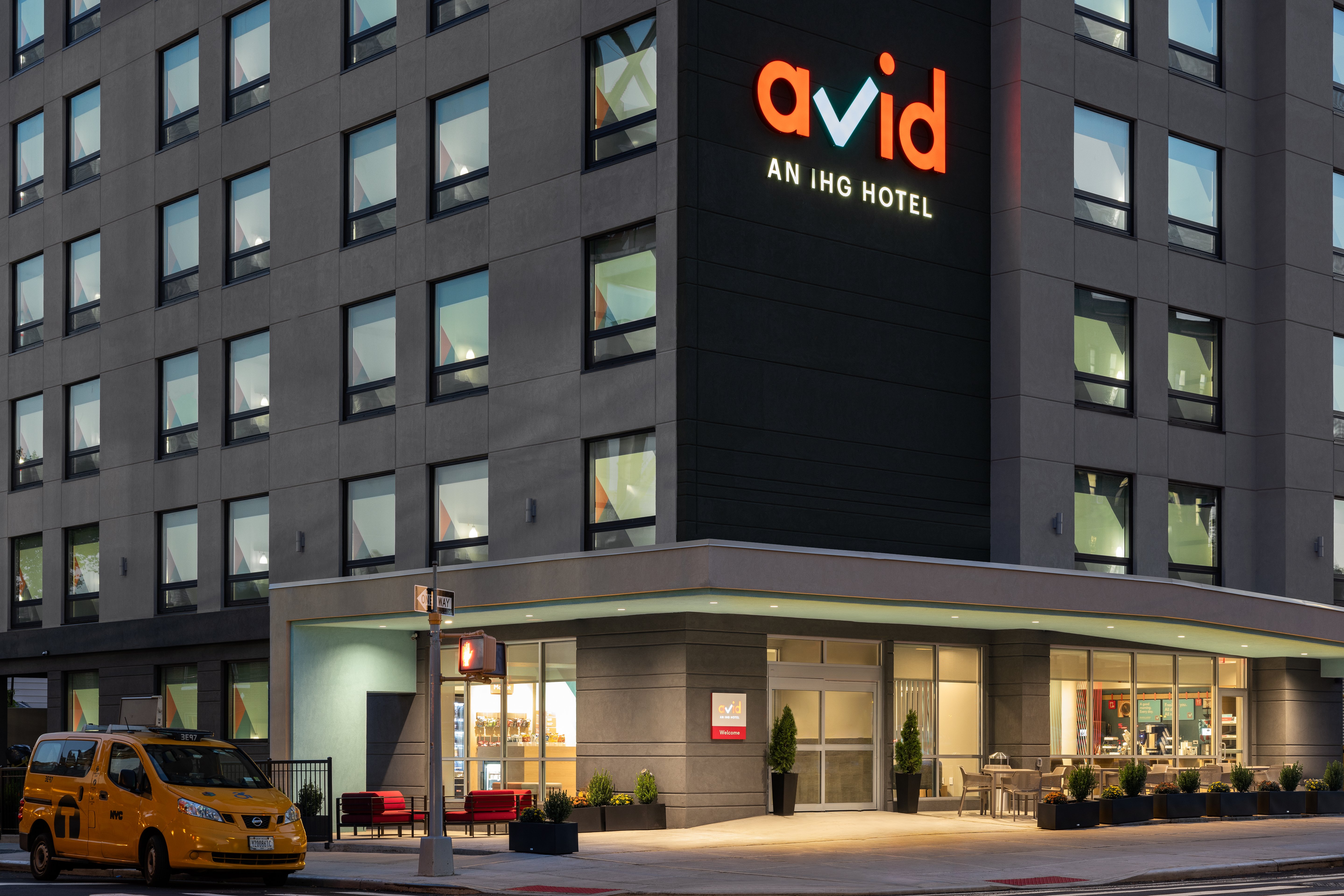 avid hotels - Brooklyn Dyker Heights an IHG Hotel 3/35
