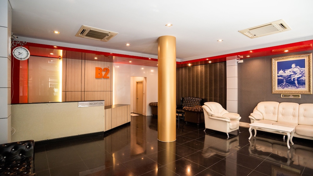 B2 Korat Night Market Boutique & Budget Hotel 7/19