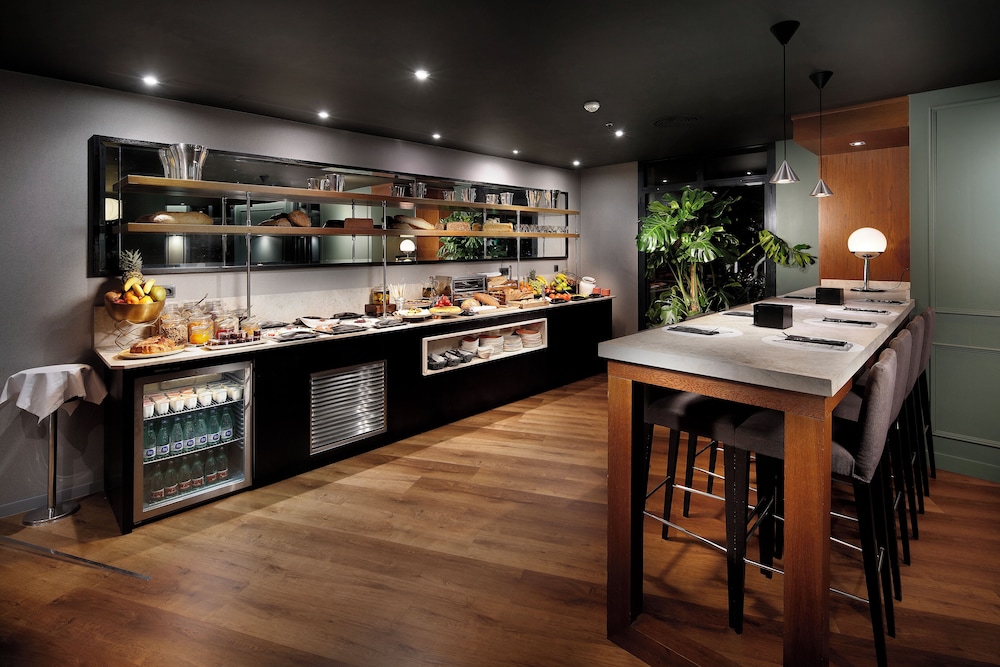 WILSON BOUTIQUE HOTEL 49/64