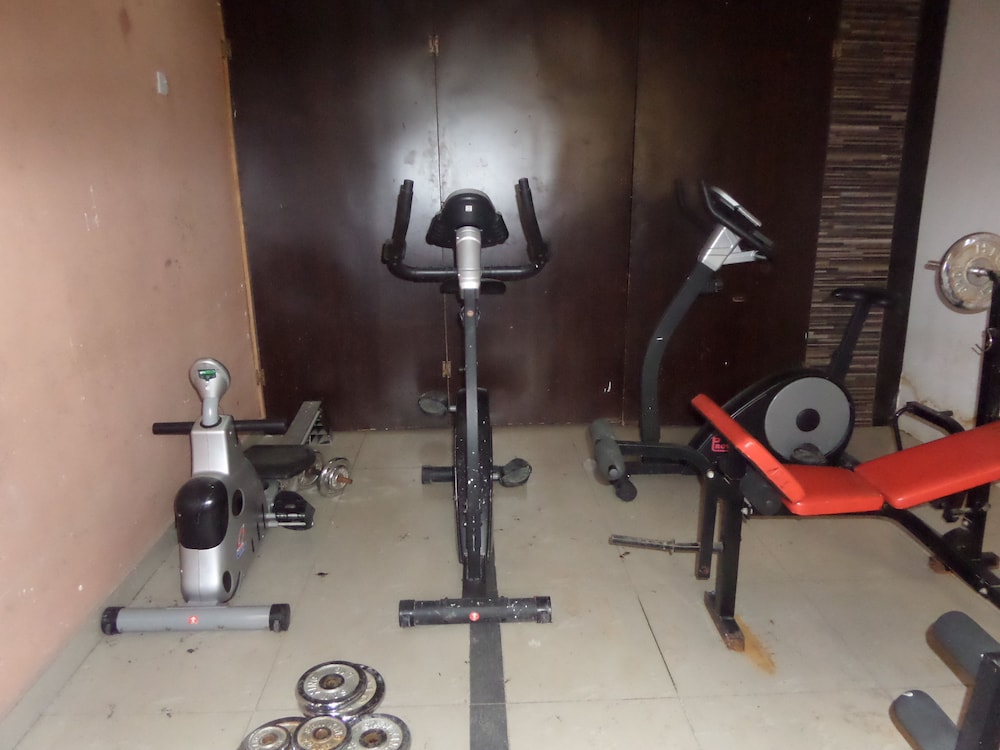 Primal Hotel GRA-Ikeja 32/50