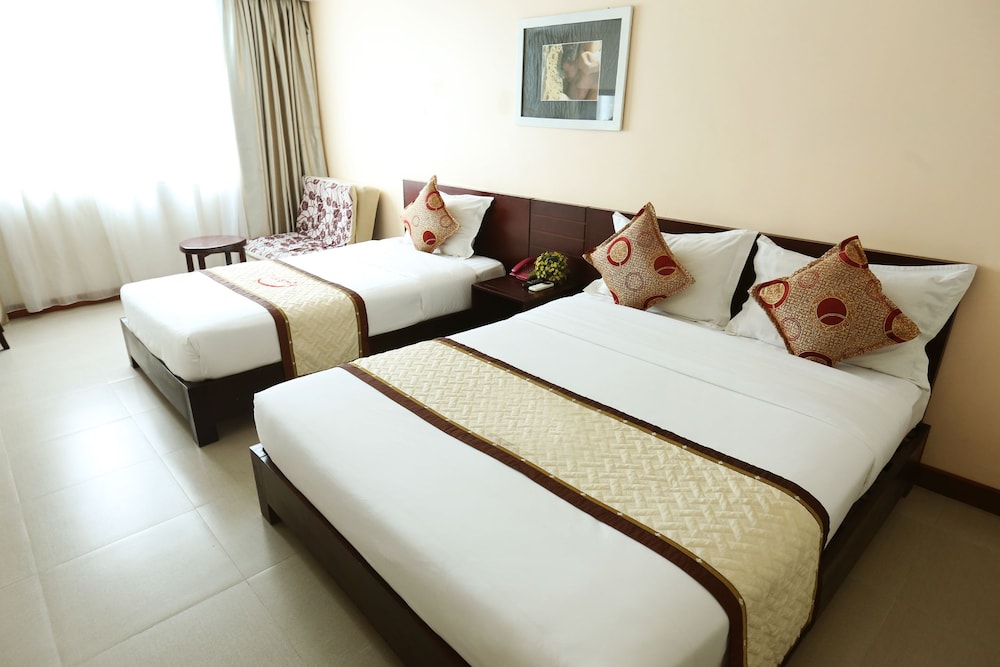 ROOM, TRIPLE