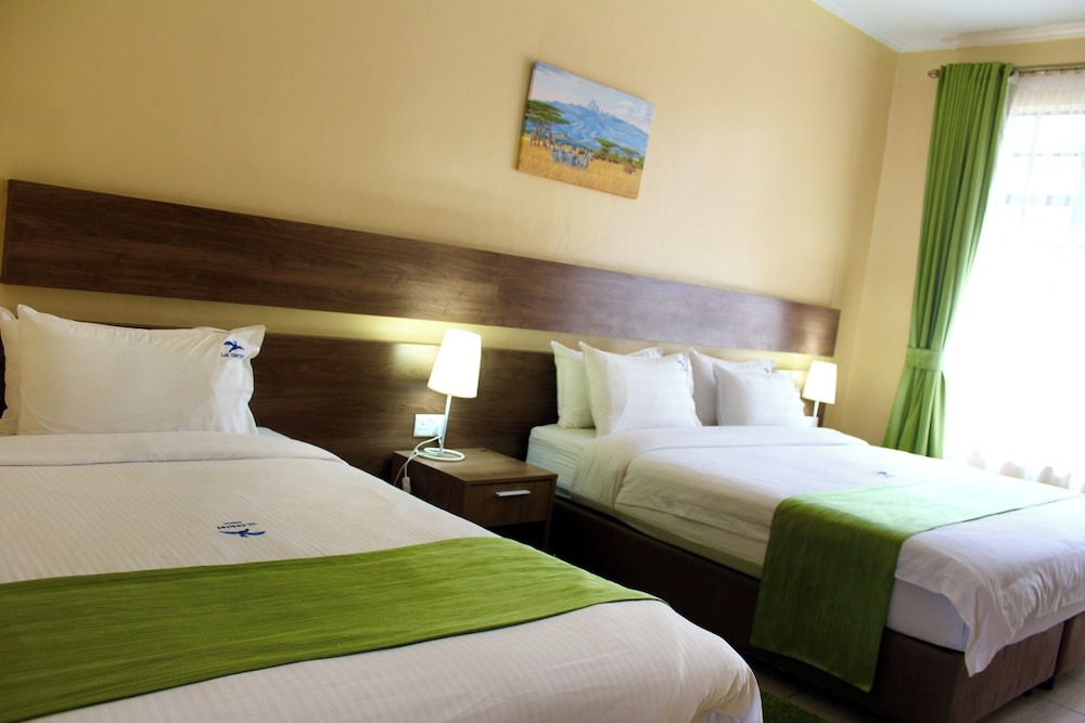 DELUXE, DOUBLE BED