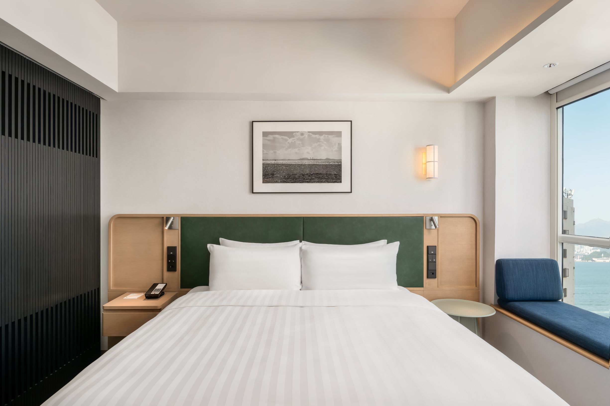 Harbourscape, King Bed