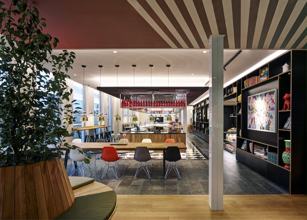 CitizenM Copenhagen Radhuspladsen Hotel 5/57