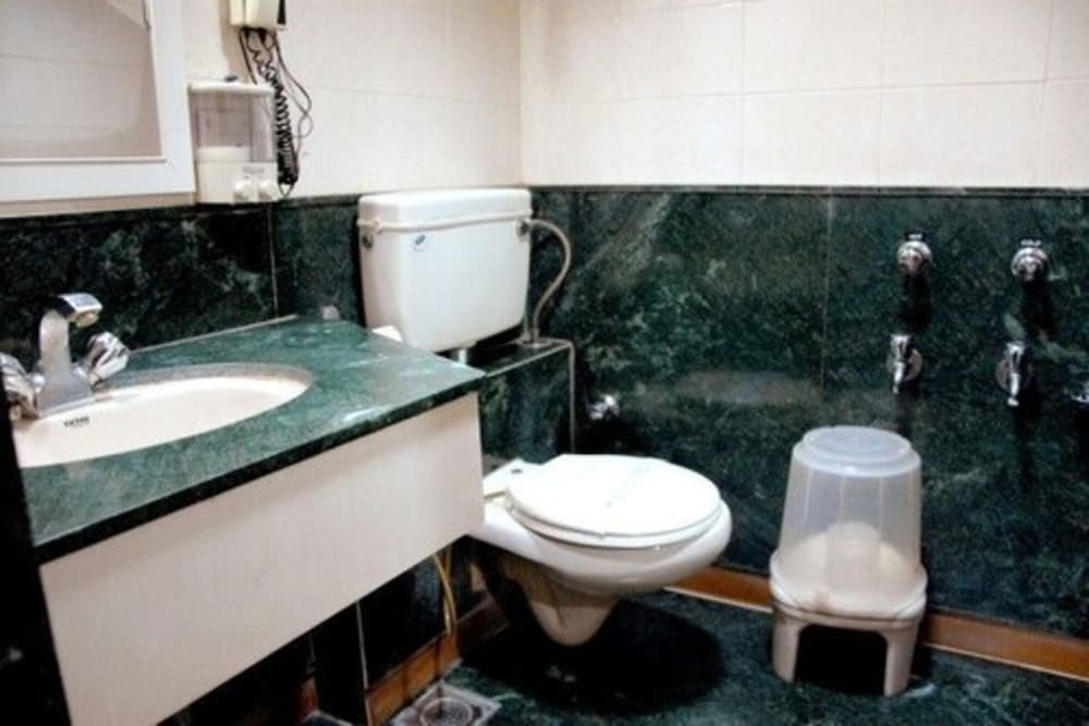Hotel Gurukripa 46/50