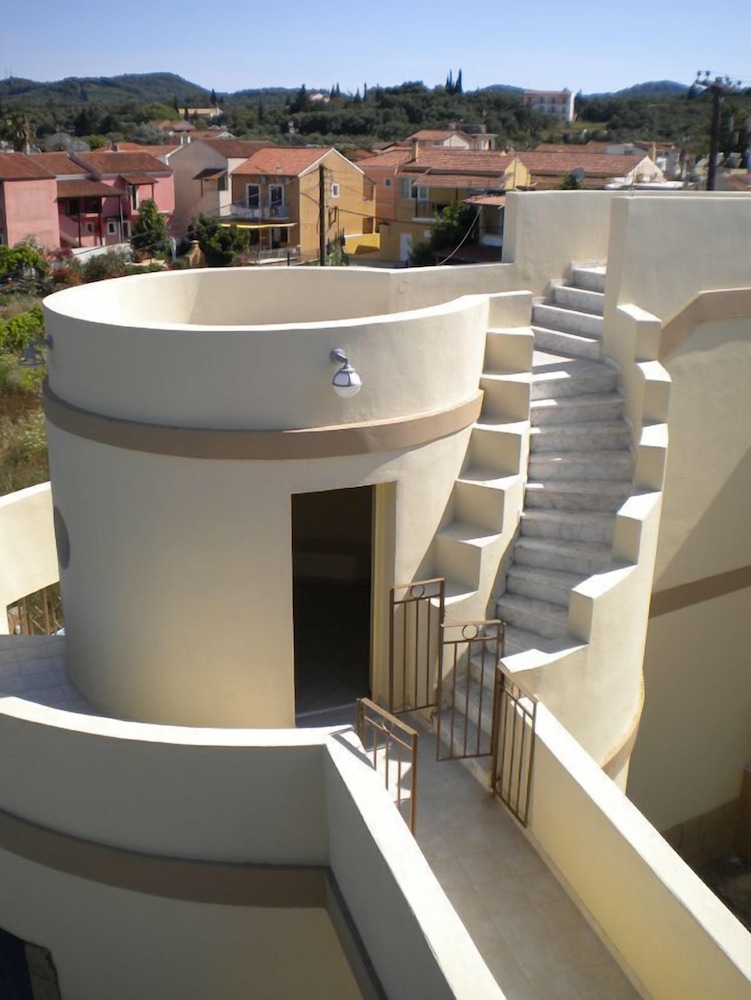 Island Beach Resort And Annex Adults Only 7/81
