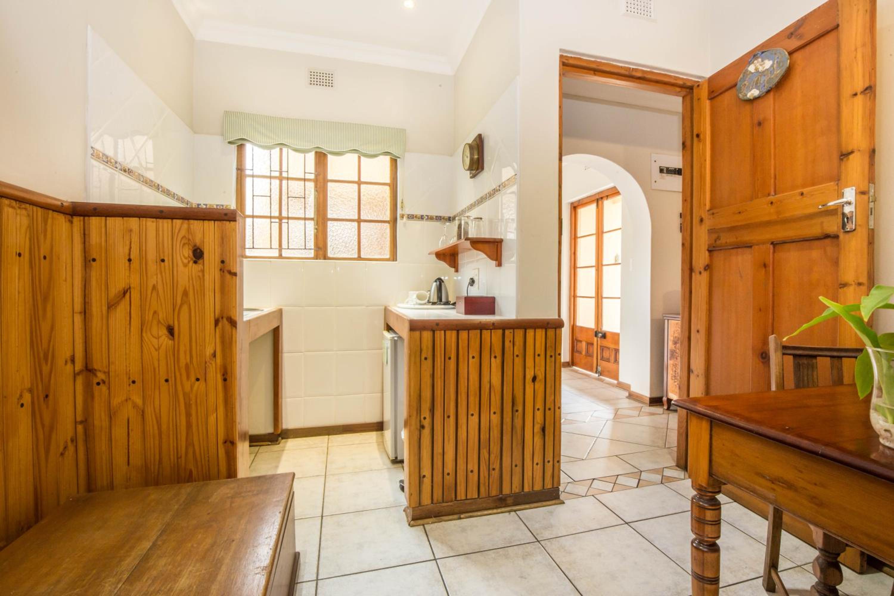 Wendy's Country Lodge (Pty) Ltd 3/50