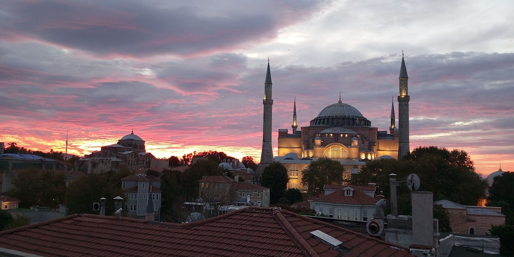 Celal Sultan Hotel Special Class 82/87