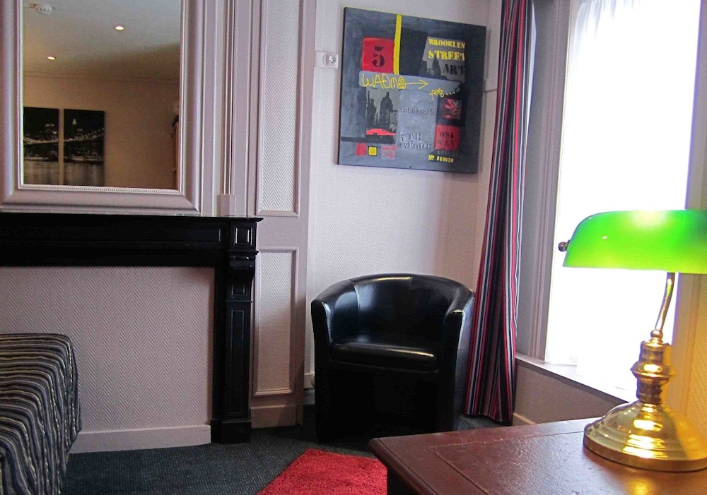 Rosa Hotel 45/60