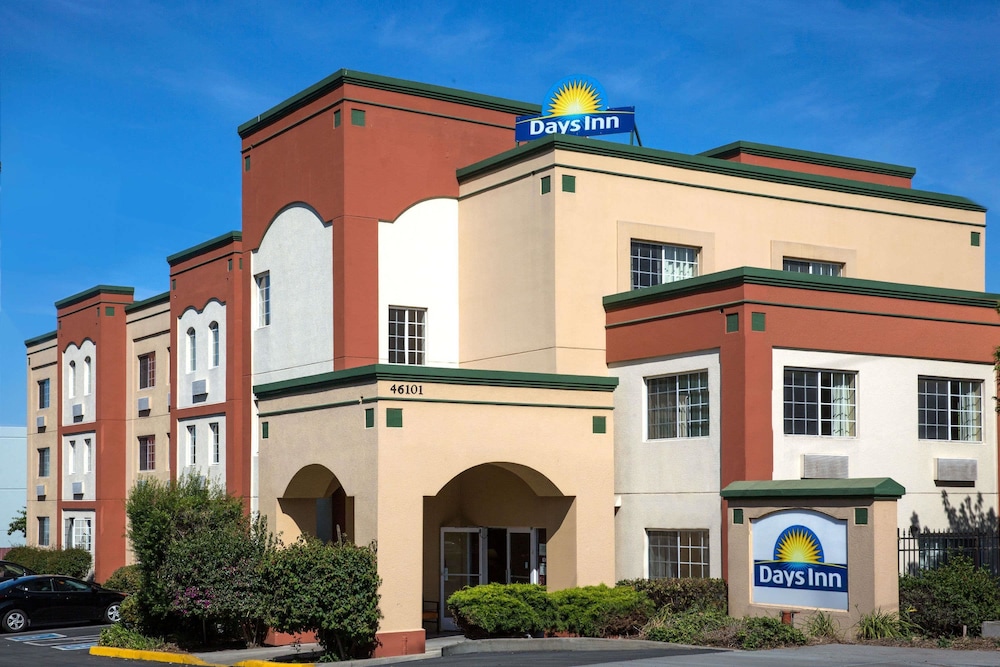 Days Inn By Wyndham Fremont 1/14