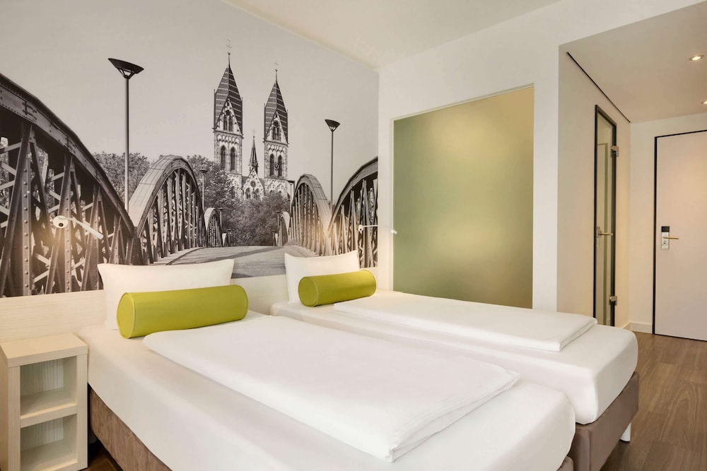 STANDARD, DOUBLE BED