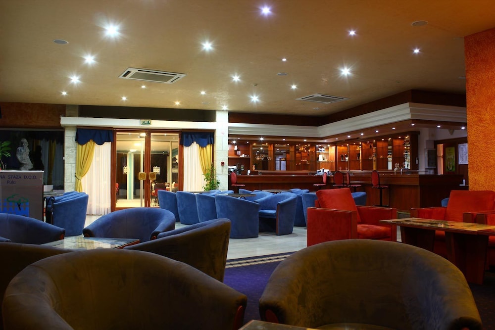 Pula Hotel 18/37