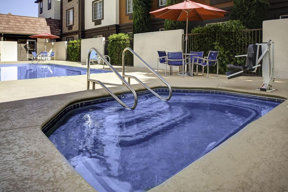 TownePlace Suites by Marriott Fresno 5/36