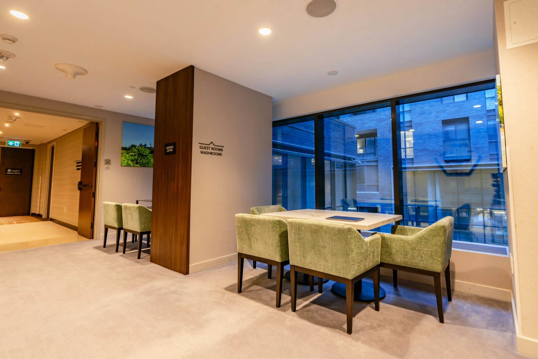 The Sutton Place Hotel Toronto 17/19