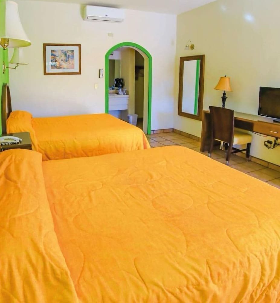 Hacienda Suites Loreto 18/53