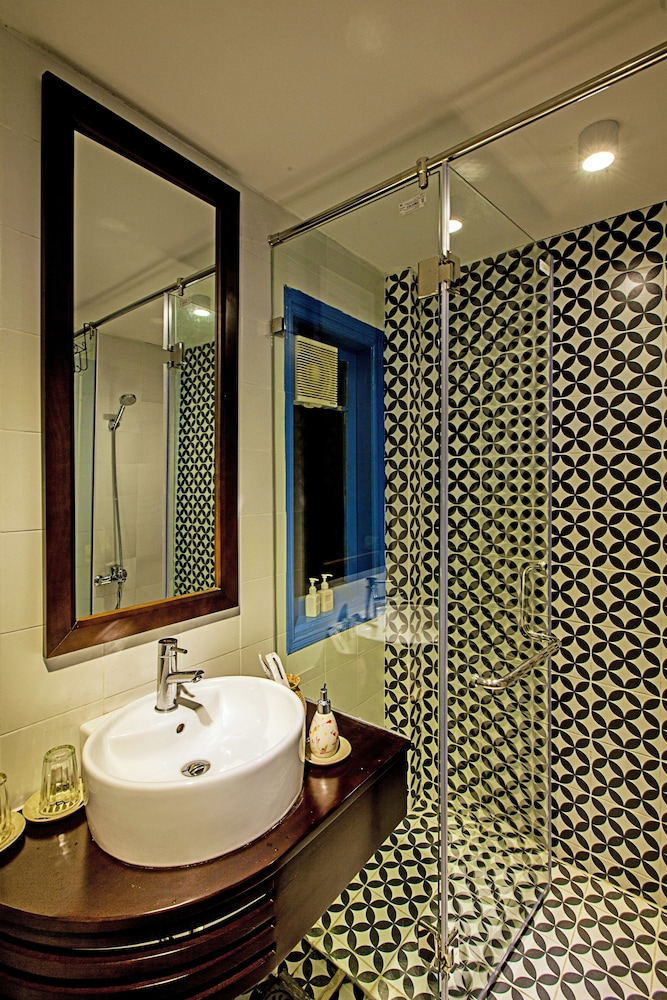Maison D Apos Orient Hotel 51/53