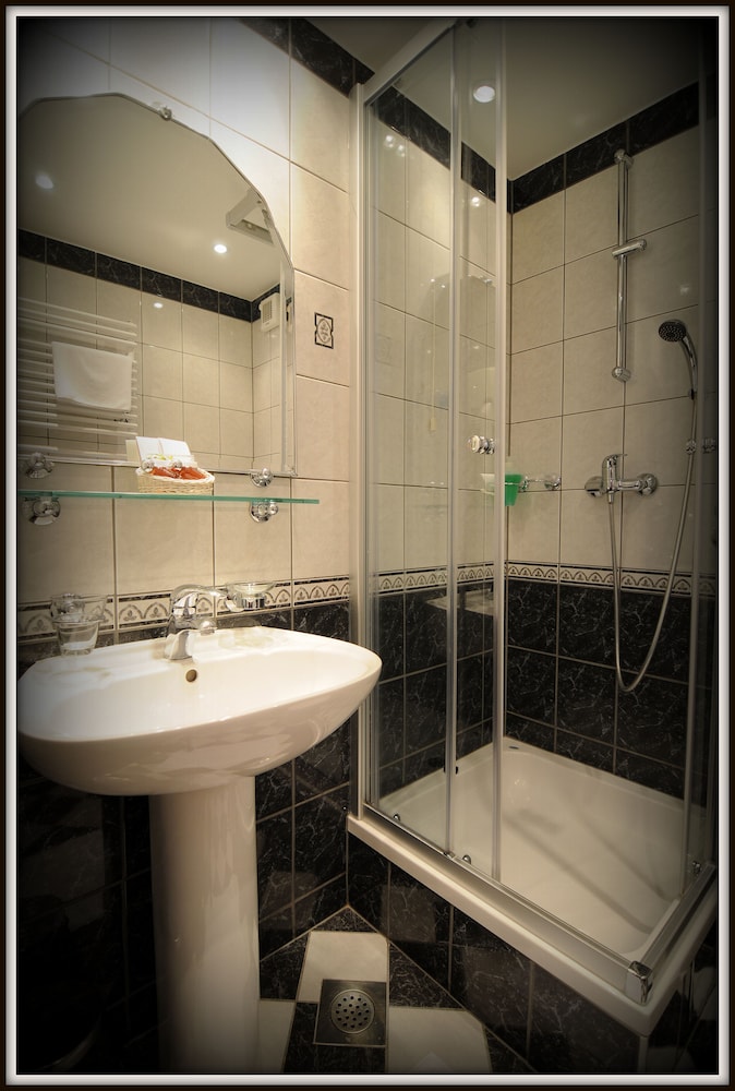 Hotel Rosina 31/34