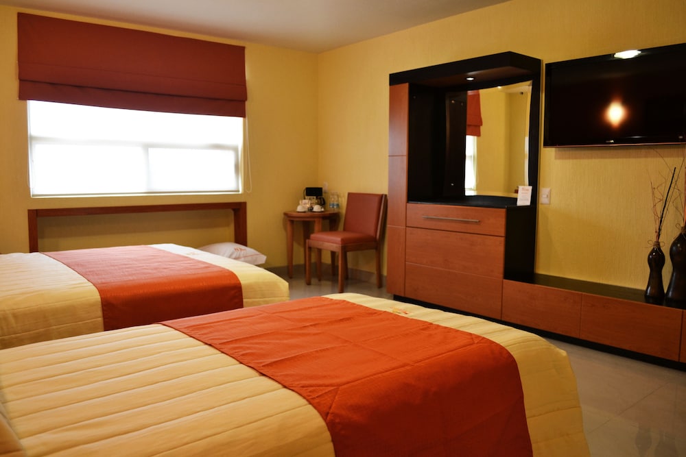 Hostalia Hotel Expo And Business Class 22/60