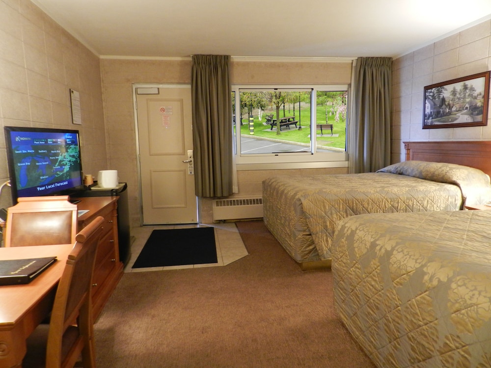 Capri Inn 27/54