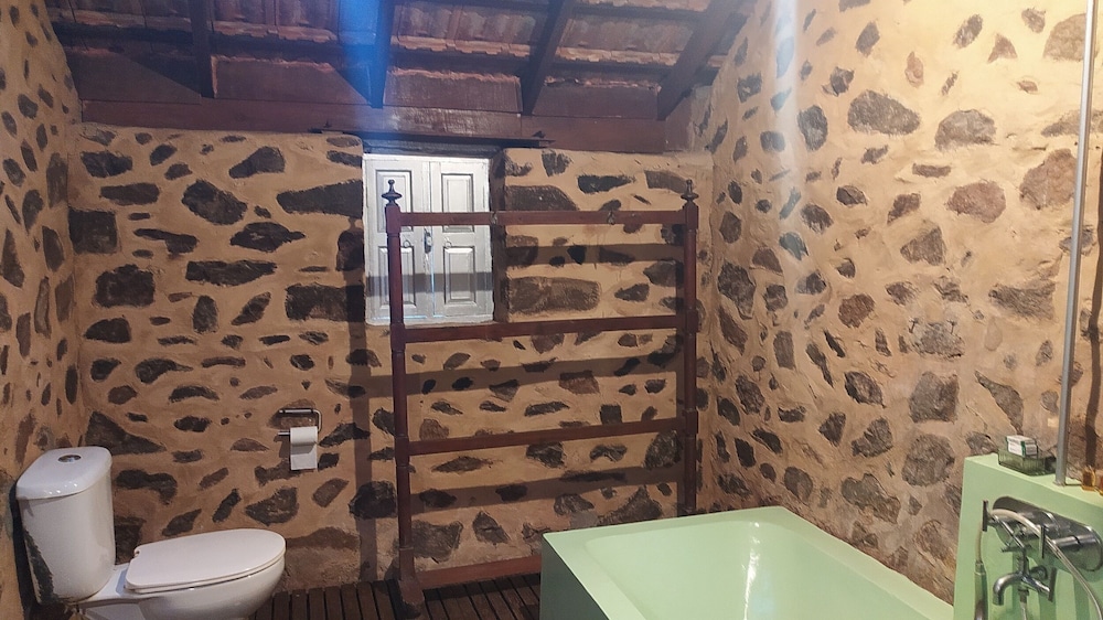 Elephant Valley Eco Farm Hotel 53/54