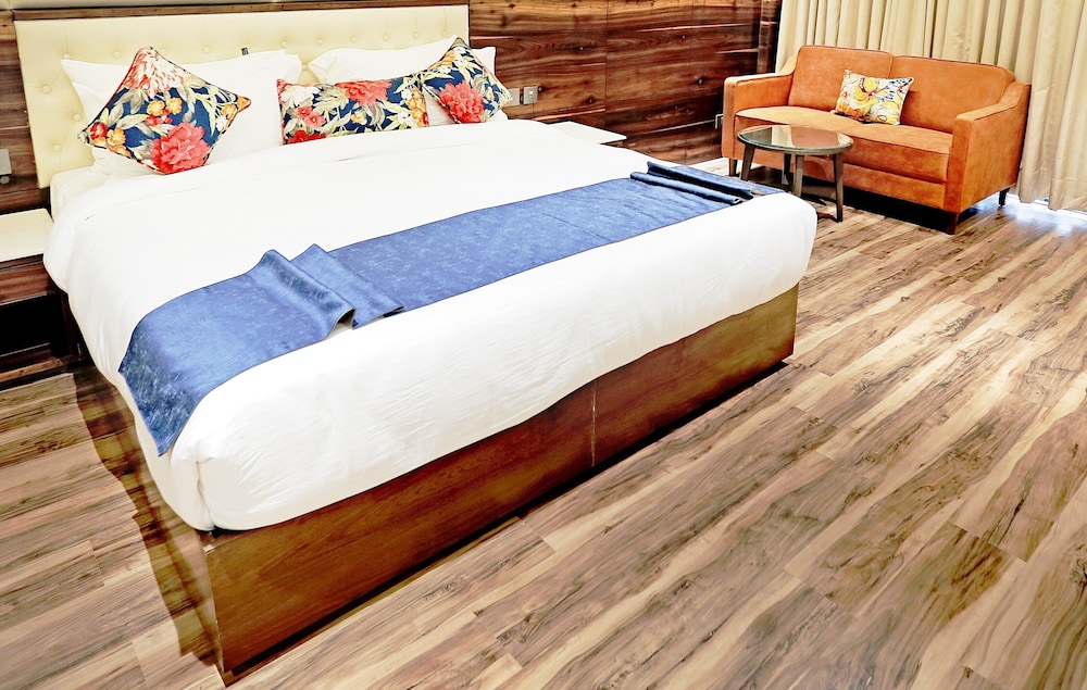 Hotel Vintage 24/49